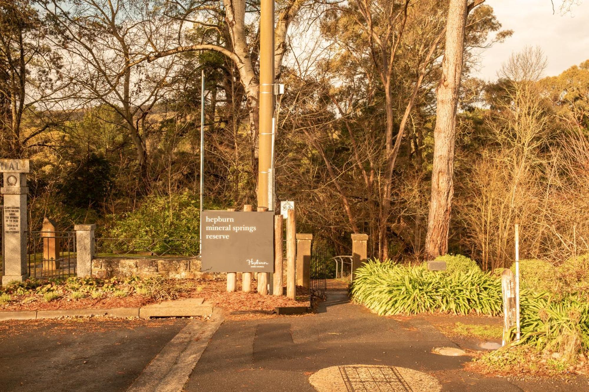 Hepburn Springs Motor Inn Dış mekan fotoğraf